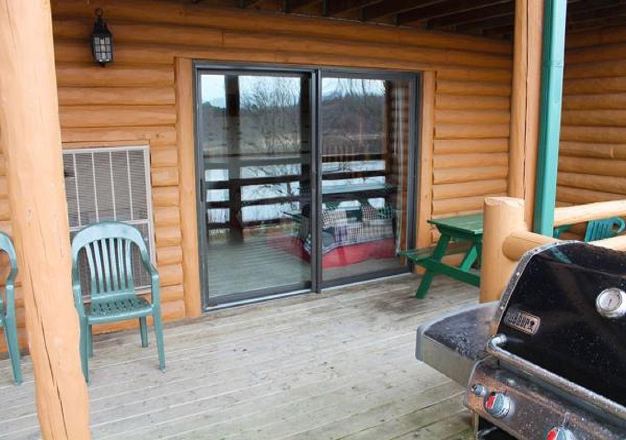 Cedar Lodge Lake Delton Exterior photo